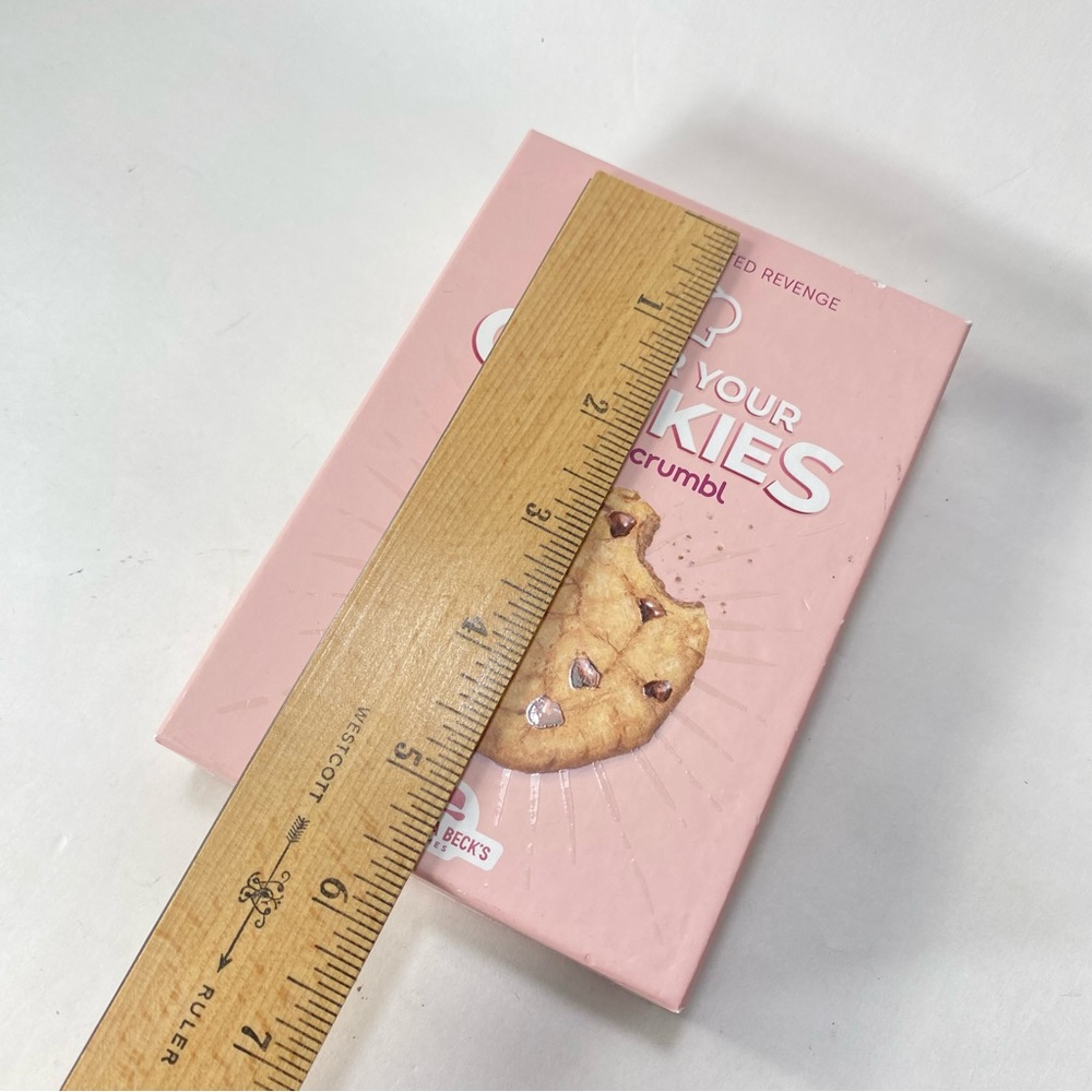 Cover Your Cookies Card Game Grandpa Beck's Games and Crumbl Cookie NEW - Picture 11 of 13